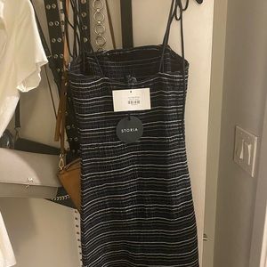 slit dress, fits more body con